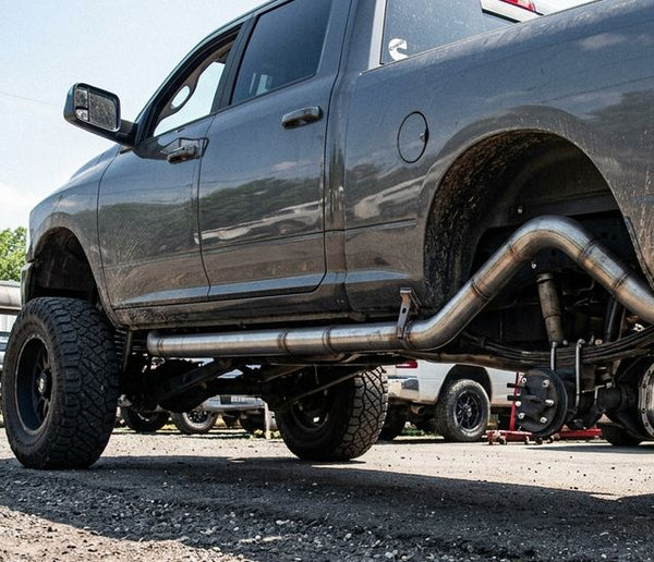 Muffler Delete vs. Straight Pipe: Sound, HP & How to Choose
